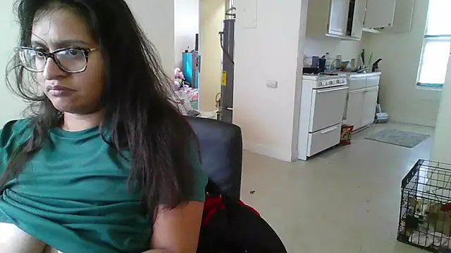 Snapshot of pvinkilla chatting on December 4, 8:39 pm pvinkilla online show from December 4, 8:39 pm