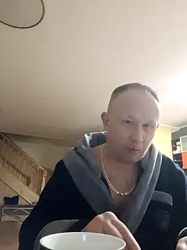 Snapshot of dikas45xxx chatting on December 26, 6:19 am dikas45xxx online show from December 26, 6:19 am