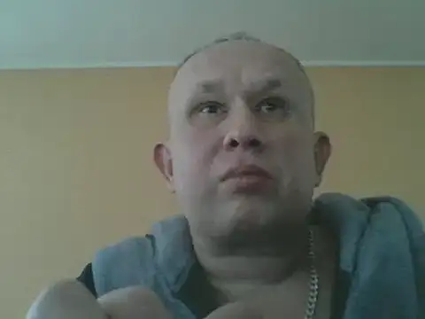 Snapshot of dikas45xxx chatting on December 29, 11:50 am dikas45xxx online show from December 29, 11:50 am