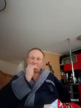 Snapshot of dikas45xxx chatting on February 15, 5:51 am dikas45xxx online show from February 15, 5:51 am