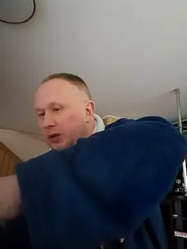 Snapshot of dikas45xxx chatting on February 22, 5:55 am dikas45xxx online show from February 22, 5:55 am