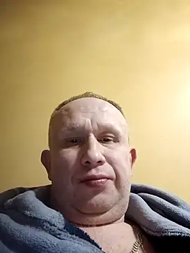 Snapshot of dikas45xxx chatting on February 27, 4:32 pm dikas45xxx online show from February 27, 4:32 pm