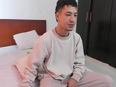 Chandler ken online show from October 20, 12:27 pm