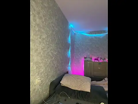 Evaaa Babiesss online show from April 19, 7:16 pm