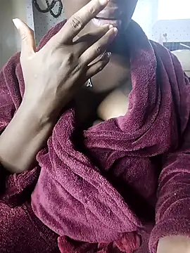 smileyboobs1 online show from March 24, 6:13 pm