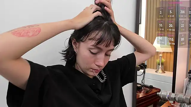 lizzy davis 1 online show from November 28, 3:31 am