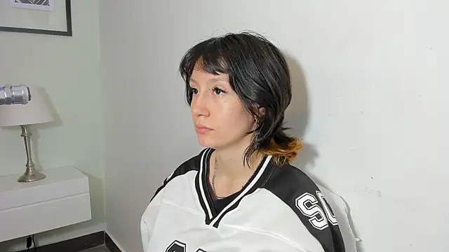 lizzy davis 1 online show from April 11, 3:55 am