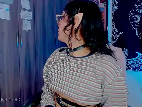 melissahowl online show from October 28, 1:58 pm