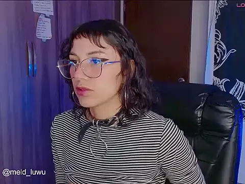 melissahowl online show from February 17, 6:14 pm