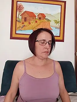 Snapshot of IsisBlake chatting on June 27, 5:29 pm IsisBlake online show from June 27, 5:29 pm