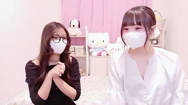 Snapshot of Mia--meow chatting on September 20, 11:44 am Mia--meow online show from September 20, 11:44 am