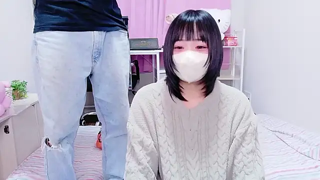 Snapshot of Mia--meow chatting on November 5, 12:16 pm Mia--meow online show from November 5, 12:16 pm