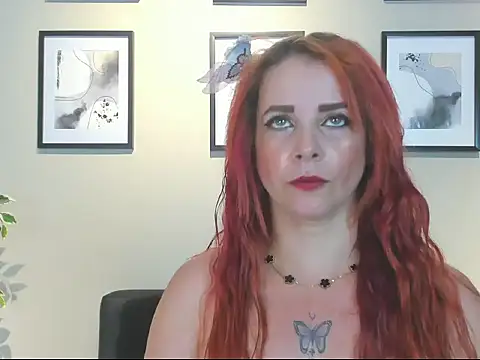 Snapshot of HannaBrave chatting on March 10, 7:19 pm HannaBrave online show from March 10, 7:19 pm