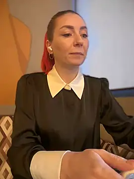 Snapshot of Crazy-Rosa chatting on December 6, 10:05 am Crazy-Rosa online show from December 6, 10:05 am