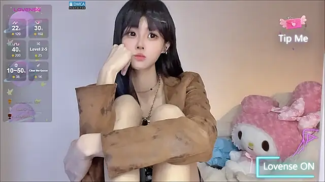 O0 0Q online show from December 2, 7:38 pm