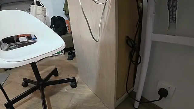 YunheLEE online show from February 26, 1:32 pm