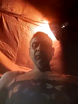 Snapshot of Gillygilly76 chatting on February 13, 10:50 pm Gillygilly76 online show from February 13, 10:50 pm