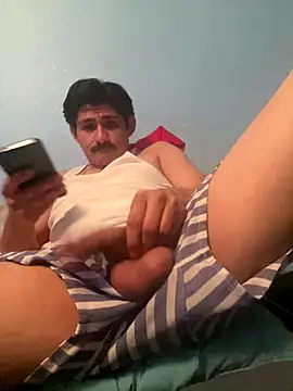 Snapshot of parTy20344 chatting on November 9, 8:01 am parTy20344 online show from November 9, 8:01 am