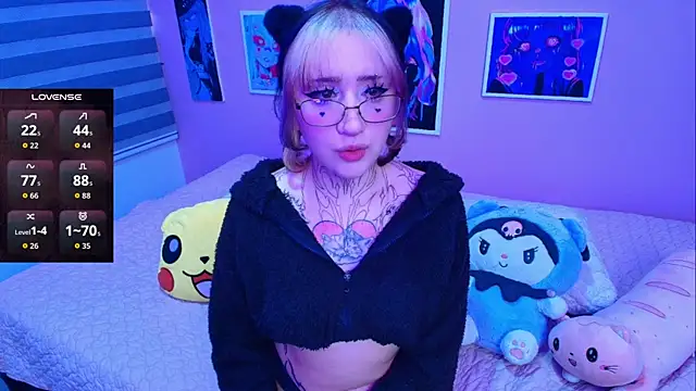 Snapshot of Miwa_violet chatting on January 17, 9:51 pm Miwa violet online show from January 17, 9:51 pm