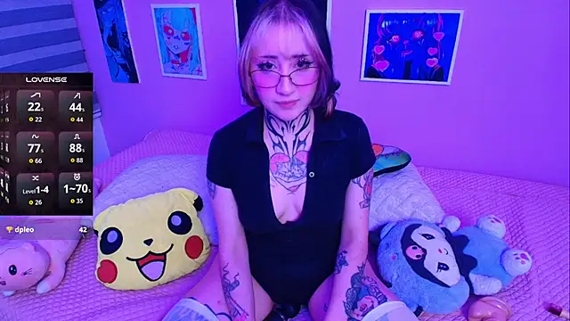 Snapshot of Miwa_violet chatting on February 20, 6:26 am Miwa violet online show from February 20, 6:26 am