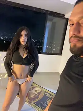 Cuteandhornyy online show from March 13, 4:52 am