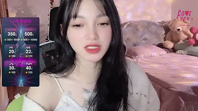 Snapshot of ___Nari___ chatting on January 8, 11:19 pm Nari online show from January 8, 11:19 pm