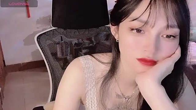Snapshot of ___Nari___ chatting on February 22, 8:53 pm Nari online show from February 22, 8:53 pm