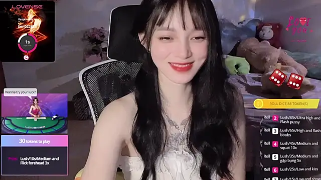 Snapshot of ___Nari___ chatting on March 5, 4:34 am Nari online show from March 5, 4:34 am