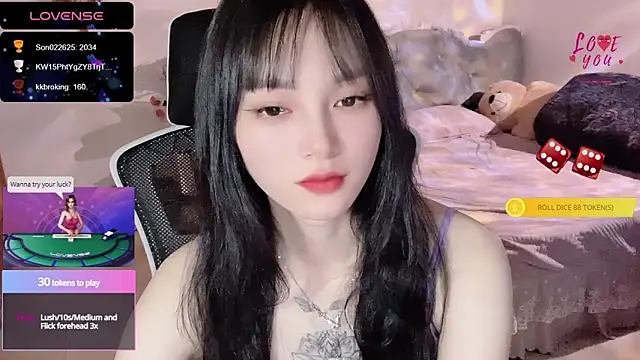 Snapshot of ___Nari___ chatting on March 22, 1:11 am Nari online show from March 22, 1:11 am