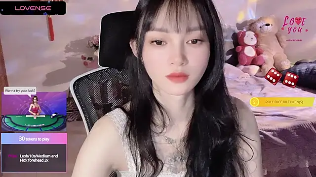 Snapshot of ___Nari___ chatting on March 22, 10:04 pm Nari online show from March 22, 10:04 pm