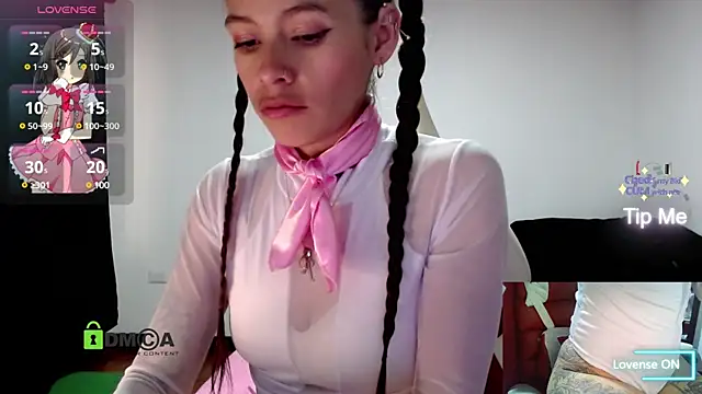 Snapshot of sweetlittlelisa chatting on March 17, 7:37 pm sweetlittlelisa online show from March 17, 7:37 pm