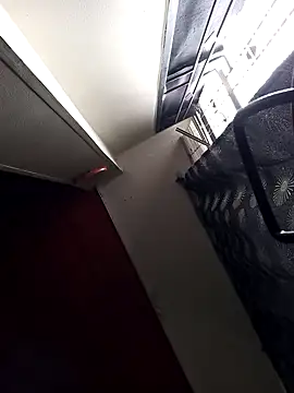 Snapshot of weedmanhot28 chatting on December 20, 1:07 pm weedmanhot28 online show from December 20, 1:07 pm