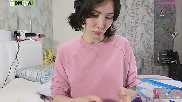 Snapshot of KawaiiNullify chatting on September 27, 12:10 pm KawaiiNullify online show from September 27, 12:10 pm