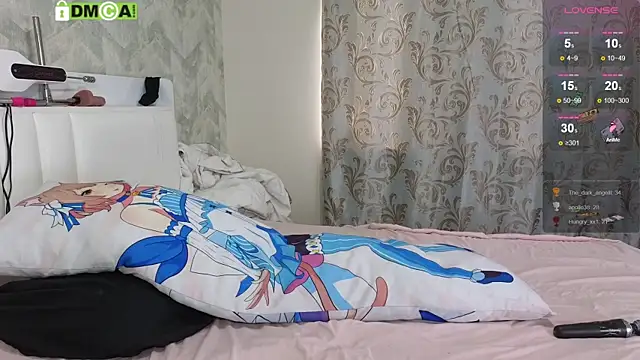 Snapshot of KawaiiNullify chatting on November 16, 7:47 am KawaiiNullify online show from November 16, 7:47 am