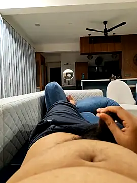 Snapshot of 143n143143 chatting on September 23, 6:33 pm 143n143143 online show from September 23, 6:33 pm