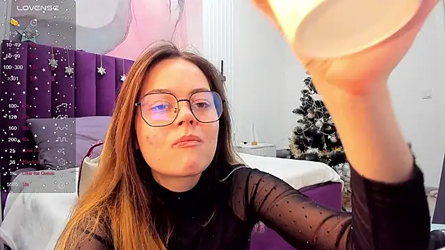 Kelly Cuutie online show from January 10, 6:42 am