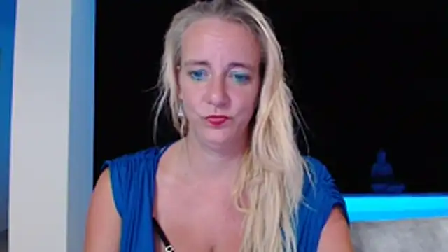 Wendysexyx online show from October 25, 12:07 am