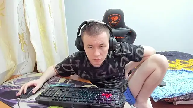 iliaskrislove online show from October 14, 1:50 am