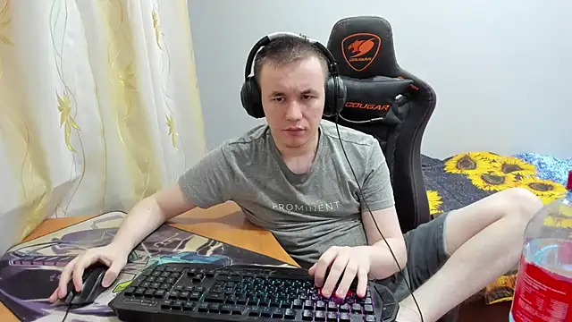 iliaskrislove online show from October 17, 4:42 pm