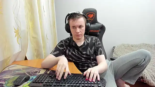 iliaskrislove online show from November 9, 12:09 am