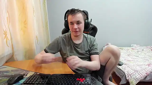 iliaskrislove online show from November 16, 11:38 am