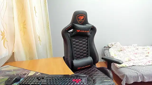 iliaskrislove online show from November 22, 7:51 am