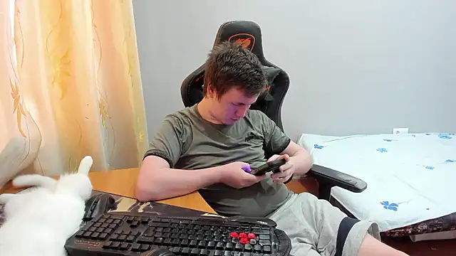 Snapshot of iliaskrislove chatting on January 17, 5:45 am iliaskrislove online show from January 17, 5:45 am