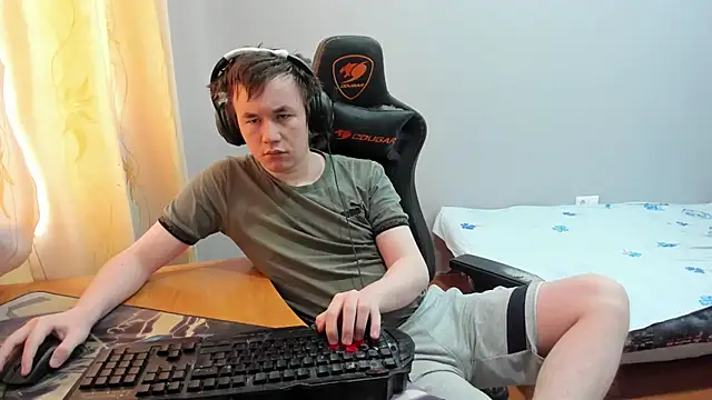 Snapshot of iliaskrislove chatting on January 18, 7:56 am iliaskrislove online show from January 18, 7:56 am