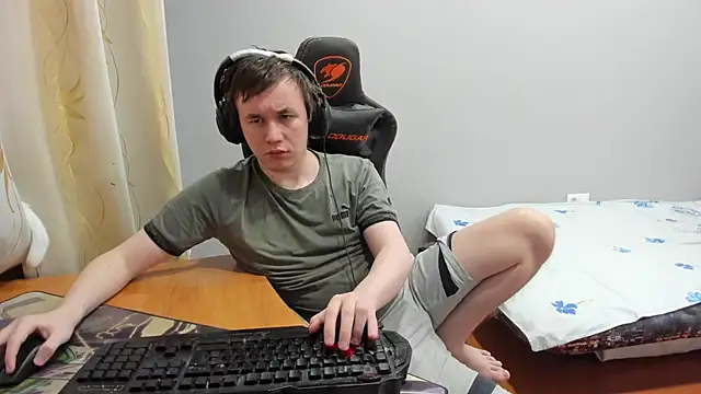 Snapshot of iliaskrislove chatting on January 18, 8:01 pm iliaskrislove online show from January 18, 8:01 pm