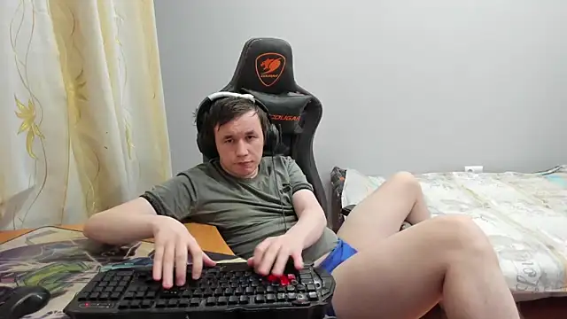 Snapshot of iliaskrislove chatting on February 3, 12:53 am iliaskrislove online show from February 3, 12:53 am