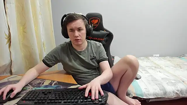 Snapshot of iliaskrislove chatting on February 3, 2:53 am iliaskrislove online show from February 3, 2:53 am