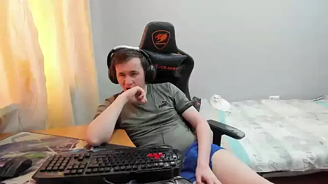 Snapshot of iliaskrislove chatting on February 3, 6:40 am iliaskrislove online show from February 3, 6:40 am