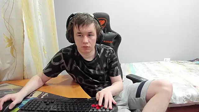 Snapshot of iliaskrislove chatting on February 9, 12:58 am iliaskrislove online show from February 9, 12:58 am