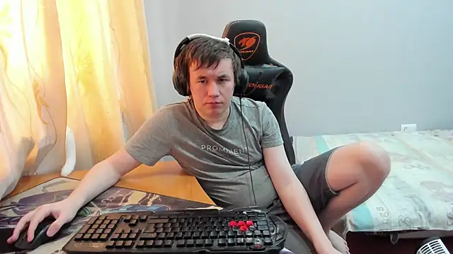 Snapshot of iliaskrislove chatting on February 15, 7:51 am iliaskrislove online show from February 15, 7:51 am